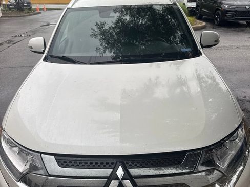 Used 2022 Mitsubishi Outlander SEL AWD/4WD image 2