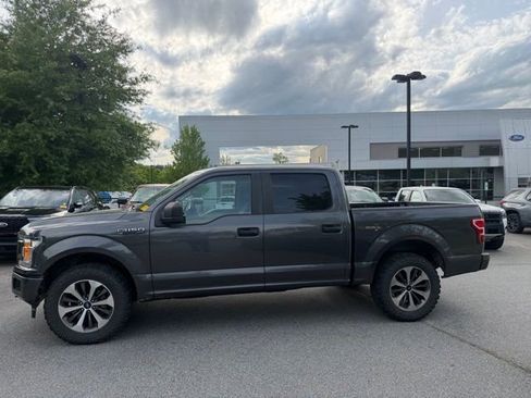 Used 2018 Ford F150 XL w/ Equipment Group 101A Mid AWD/4WD image 2