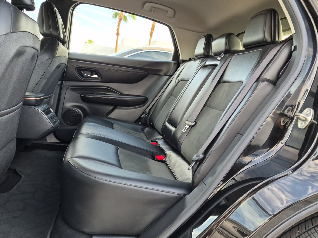 Used 2023 Nissan Ariya AWD image 15