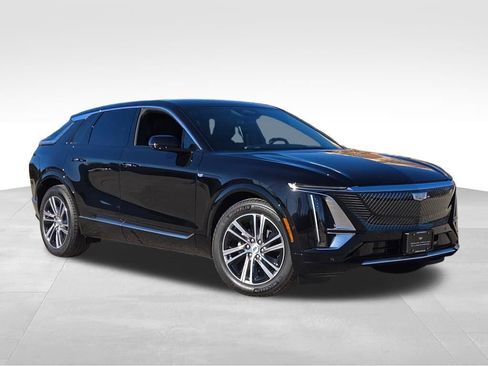 New 2026 Cadillac Lyriq Premium Luxury AWD/4WD image 1
