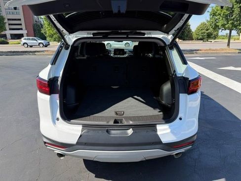 Used 2024 Chevrolet Blazer LT w/ Convenience Package FWD image 5