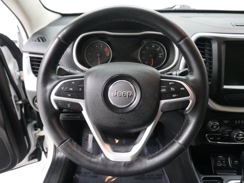 Used 2016 Jeep Cherokee Limited image 15