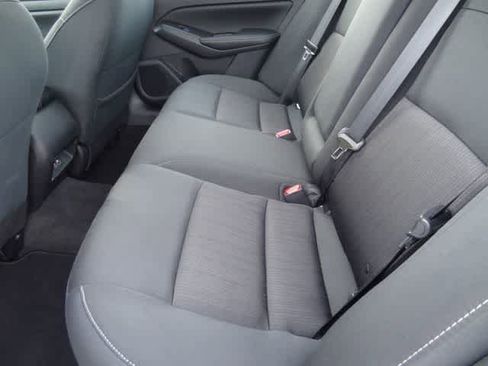 Used 2025 Nissan Altima 2.5 SV FWD image 8