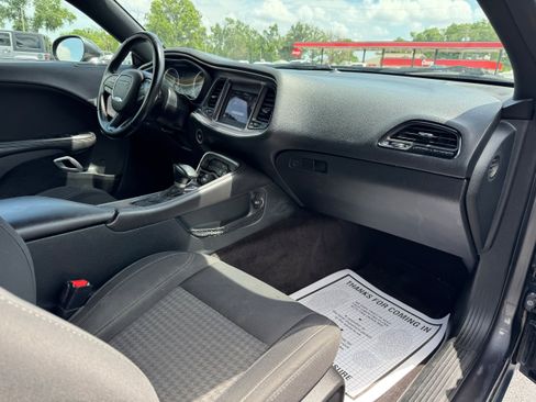 Used 2018 Dodge Challenger SXT RWD image 12