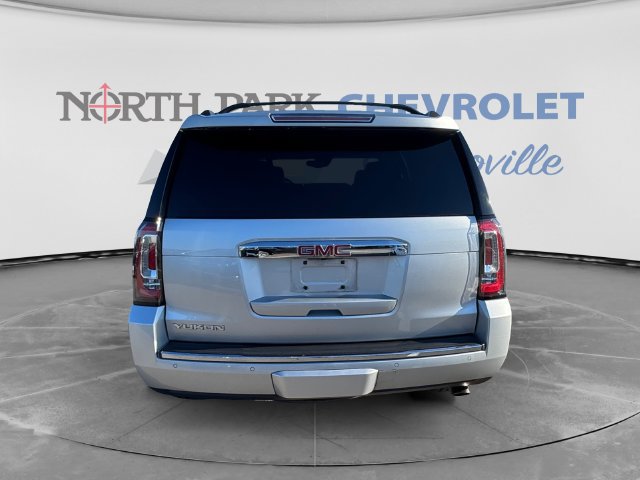 Used 2016 GMC Yukon Denali RWD image 4