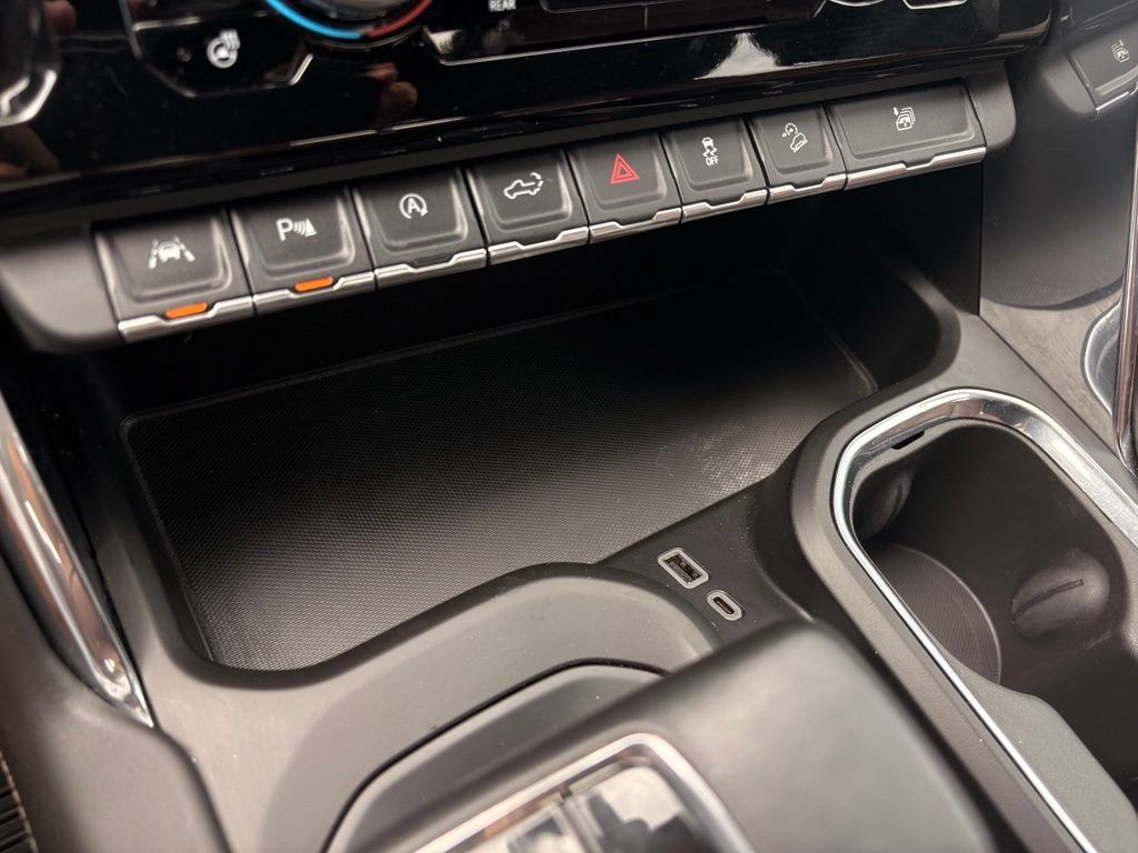Used 2024 GMC Sierra 1500 Denali Ultimate AWD/4WD image 19