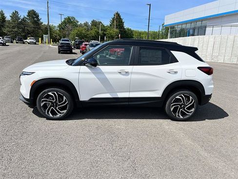 New 2026 Chevrolet TrailBlazer RS w/ LPO, Trailering Package AWD/4WD image 2