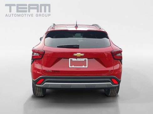 New 2026 Chevrolet Trax LT w/ Driver Confidence Package image 6