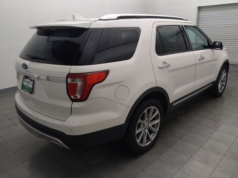 Used 2017 Ford Explorer Limited FWD image 9