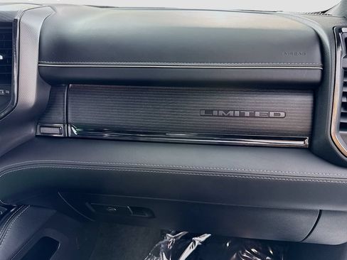 Used 2022 RAM 1500 Limited w/ Body-Colour Bumper Group AWD/4WD image 20