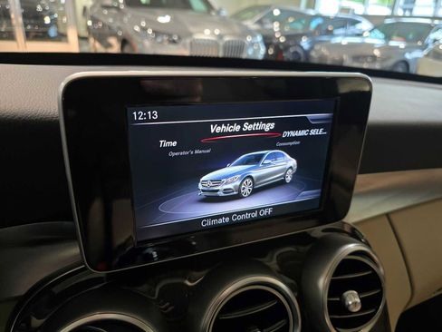 Used 2018 Mercedes-Benz C 300 4MATIC Sedan image 34