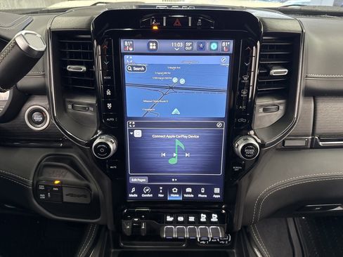 Used 2024 RAM 2500 Limited image 26