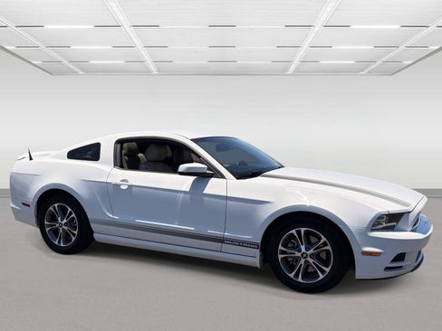 Used 2014 Ford Mustang Premium w/ Electronics Package RWD image 7