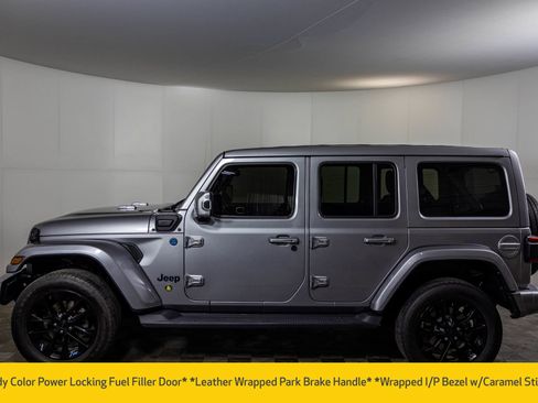 Used 2021 Jeep Wrangler Unlimited Sahara AWD/4WD image 23