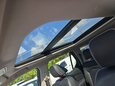 Used 2023 Honda Pilot Elite image 16