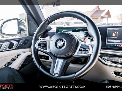 Used 2024 BMW X5 sDrive40i w/ M Sport Package image 19