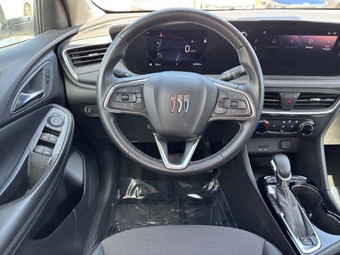 Used 2025 Buick Encore GX Preferred AWD/4WD image 34