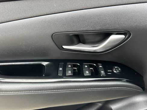 Used 2022 Hyundai Tucson Limited AWD/4WD image 13
