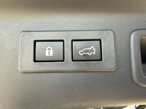 Used 2026 Subaru Forester Premium AWD/4WD image 28