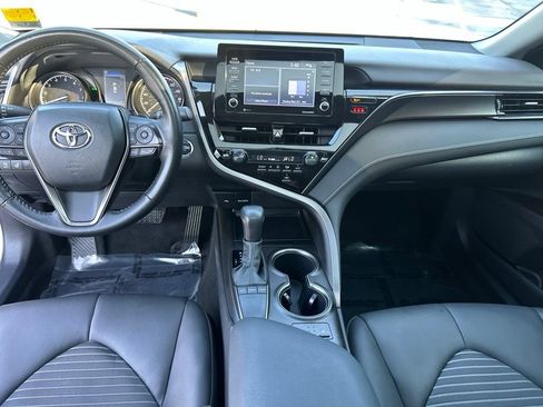 Used 2023 Toyota Camry SE w/ Cold Weather Package FWD image 12