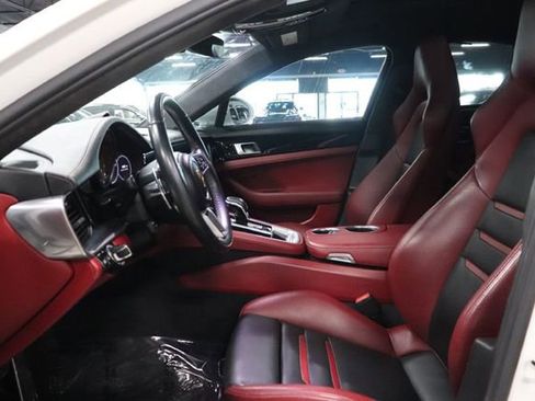 Used 2019 Porsche Panamera GTS AWD/4WD image 11