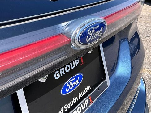 Used 2018 Ford Edge Titanium AWD/4WD image 30