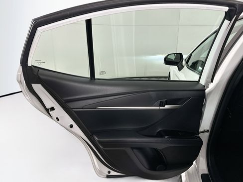 Used 2025 Toyota Camry SE FWD image 25