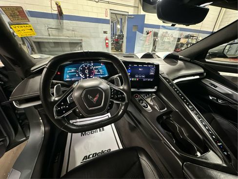 Used 2023 Chevrolet Corvette Stingray Premium Cpe w/ Z51 Performance Package RWD image 25