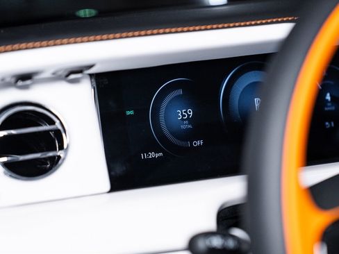 Used 2026 Rolls-Royce Phantom Sedan image 30