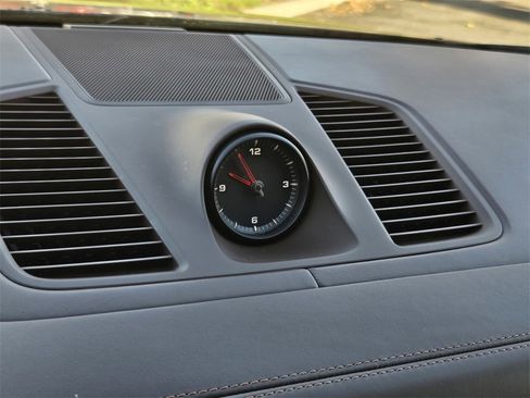 Used 2023 Porsche Cayenne Platinum Edition w/ Premium Package Plus (PIA) image 36