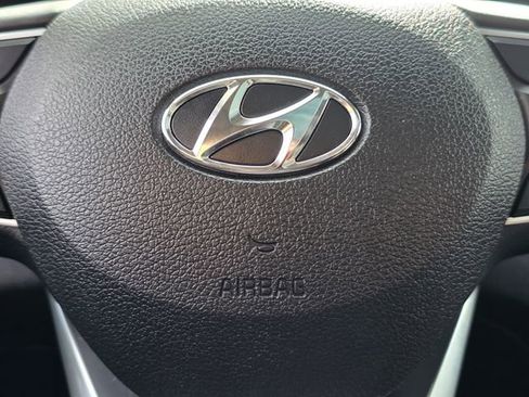 Used 2020 Hyundai Santa Fe Limited image 25