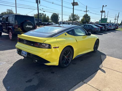 Used 2024 Nissan Z Performance w/ Floor Mat Package image 8