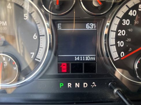 Used 2011 RAM 1500 Classic SLT w/ Luxury Group image 8