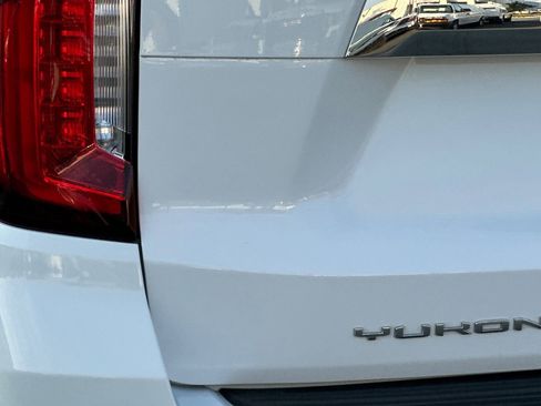 Used 2021 GMC Yukon SLT w/ SLT Luxury Package image 29