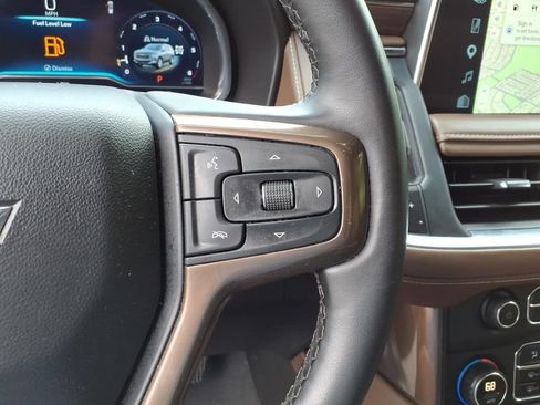 Certified 2023 Chevrolet Suburban High Country w/ Premium Package 2 AWD/4WD image 11