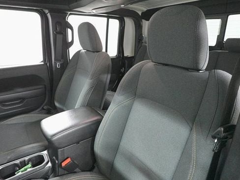 Used 2024 Jeep Gladiator Sport image 12