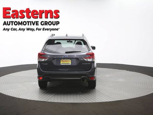 Used 2022 Subaru Forester Premium AWD/4WD image 41