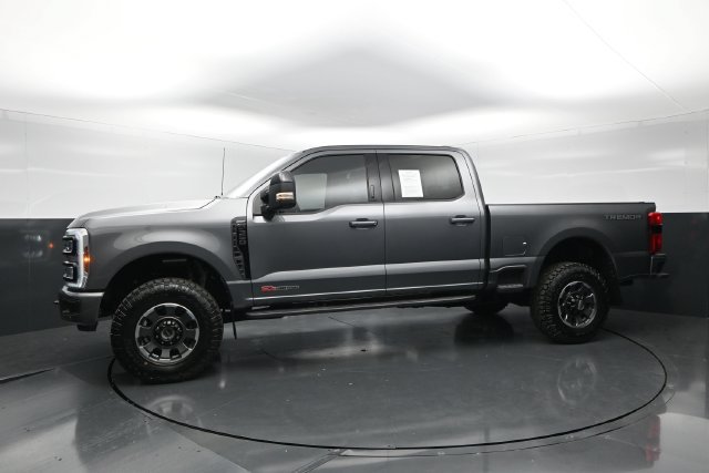 Used 2024 Ford F350 Lariat w/ Lariat Ultimate Package AWD/4WD image 3