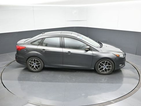Used 2018 Ford Focus SEL image 53