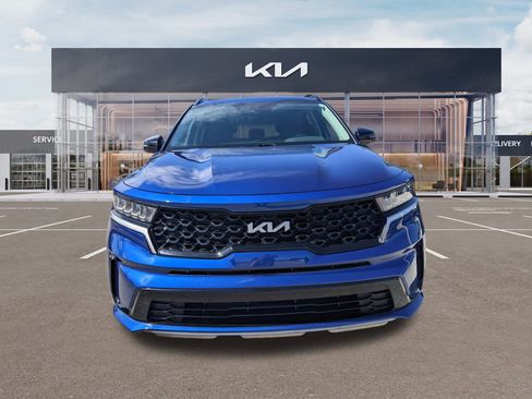 Certified 2023 Kia Sorento S image 7