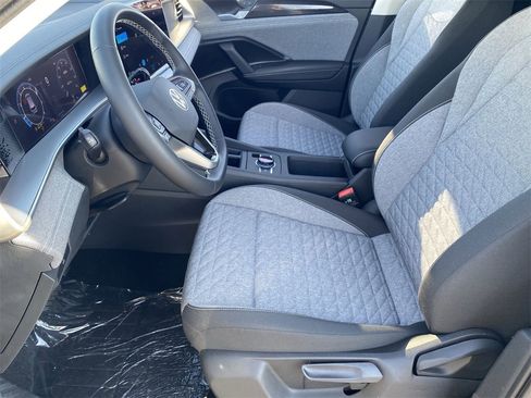 New 2025 Volkswagen Tiguan S image 15