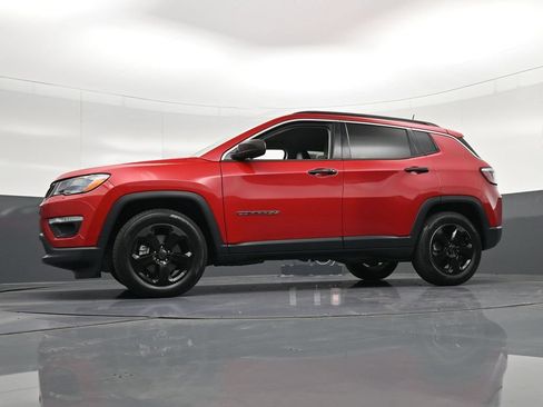 Used 2021 Jeep Compass Latitude FWD image 25