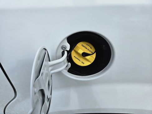 Used 2019 Dodge Grand Caravan SE w/ UConnect Hands-Free Group image 50