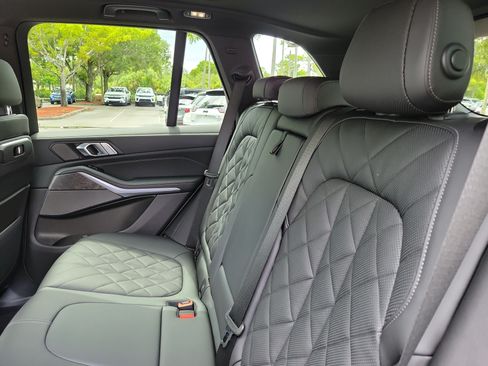 Certified 2025 BMW X5 sDrive40i w/ Climate Comfort Package RWD image 7