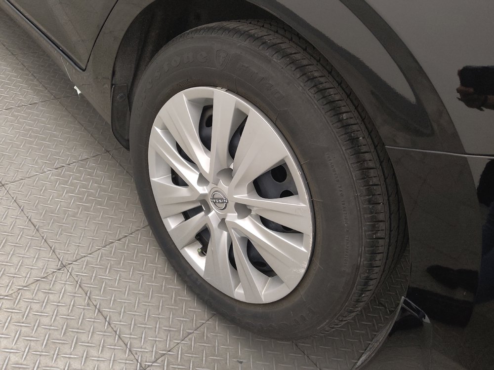 Used 2025 Nissan Sentra S FWD image 31