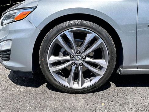 Used 2024 Chevrolet Malibu LT FWD image 32