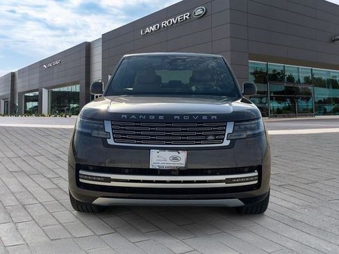 Used 2025 Land Rover Range Rover Autobiography AWD/4WD image 8