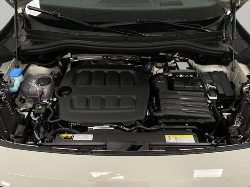 New 2026 Volkswagen Tiguan SE R-Line image 11