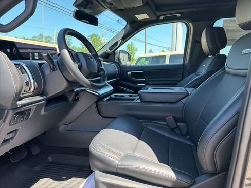 New 2026 Ford Expedition Platinum AWD/4WD image 9