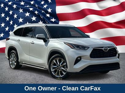 Used 2023 Toyota Highlander Limited